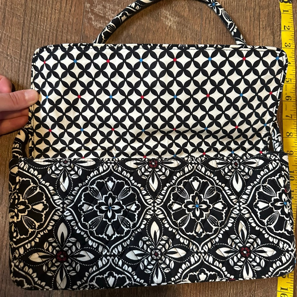 Women's Vera Bradley Shoulder Bag Black White Floral - Picture 8 of 10